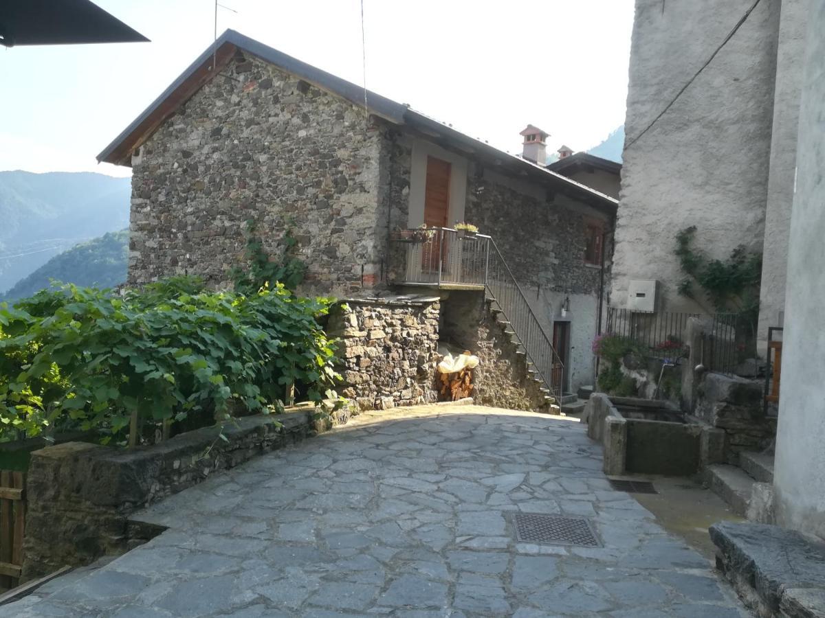 La Piccionaia Villa Варало Екстериор снимка